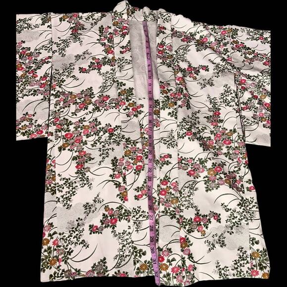 PERFECT Amazing, Perfect Condition Short Authentic Silk Kimono One Size - Picture 7 of 9